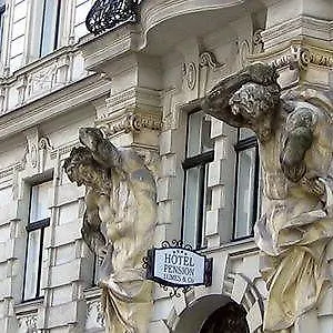 Pensión Lumes - Self Check In, Viena