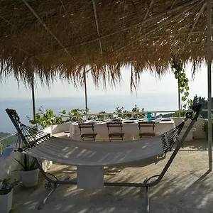 Relax 3*, Piqeras Albania